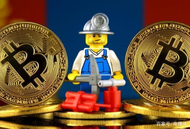 Advanced ASIC mining rig with efficient cooling system